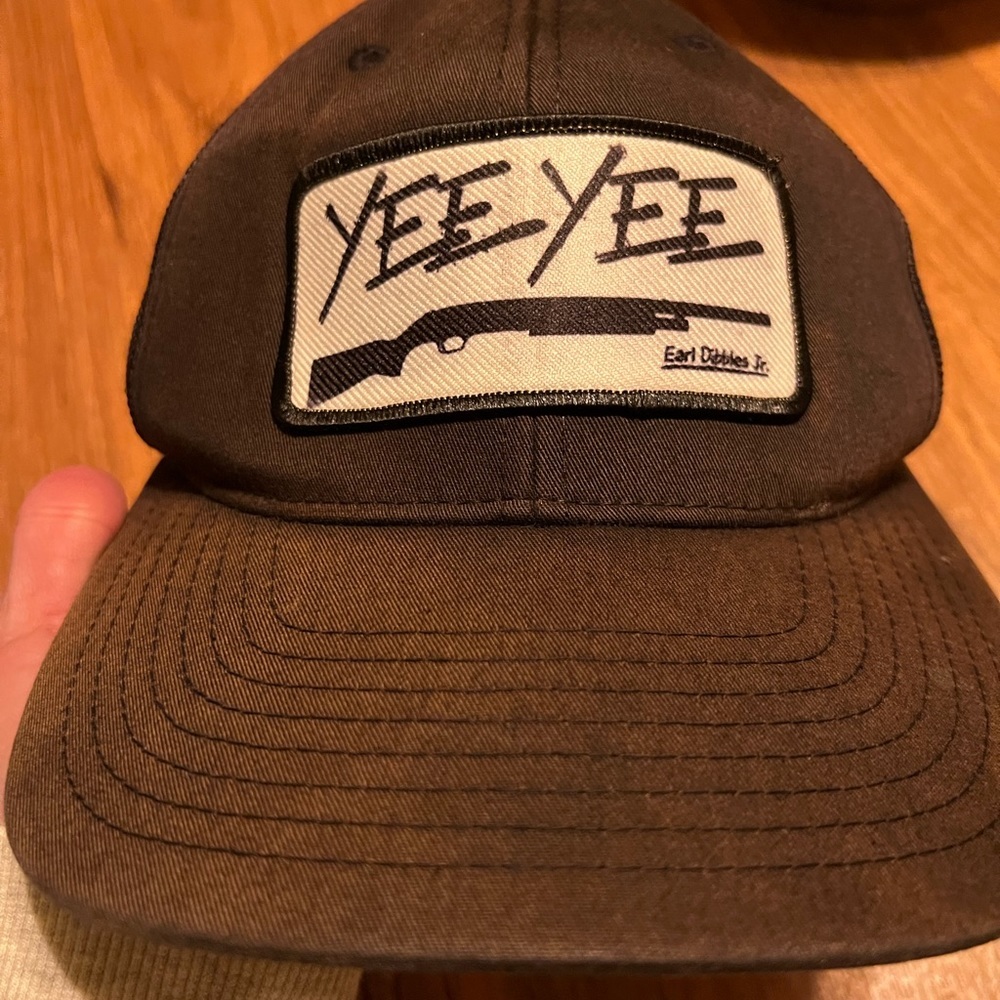 Granger Smith dad hat